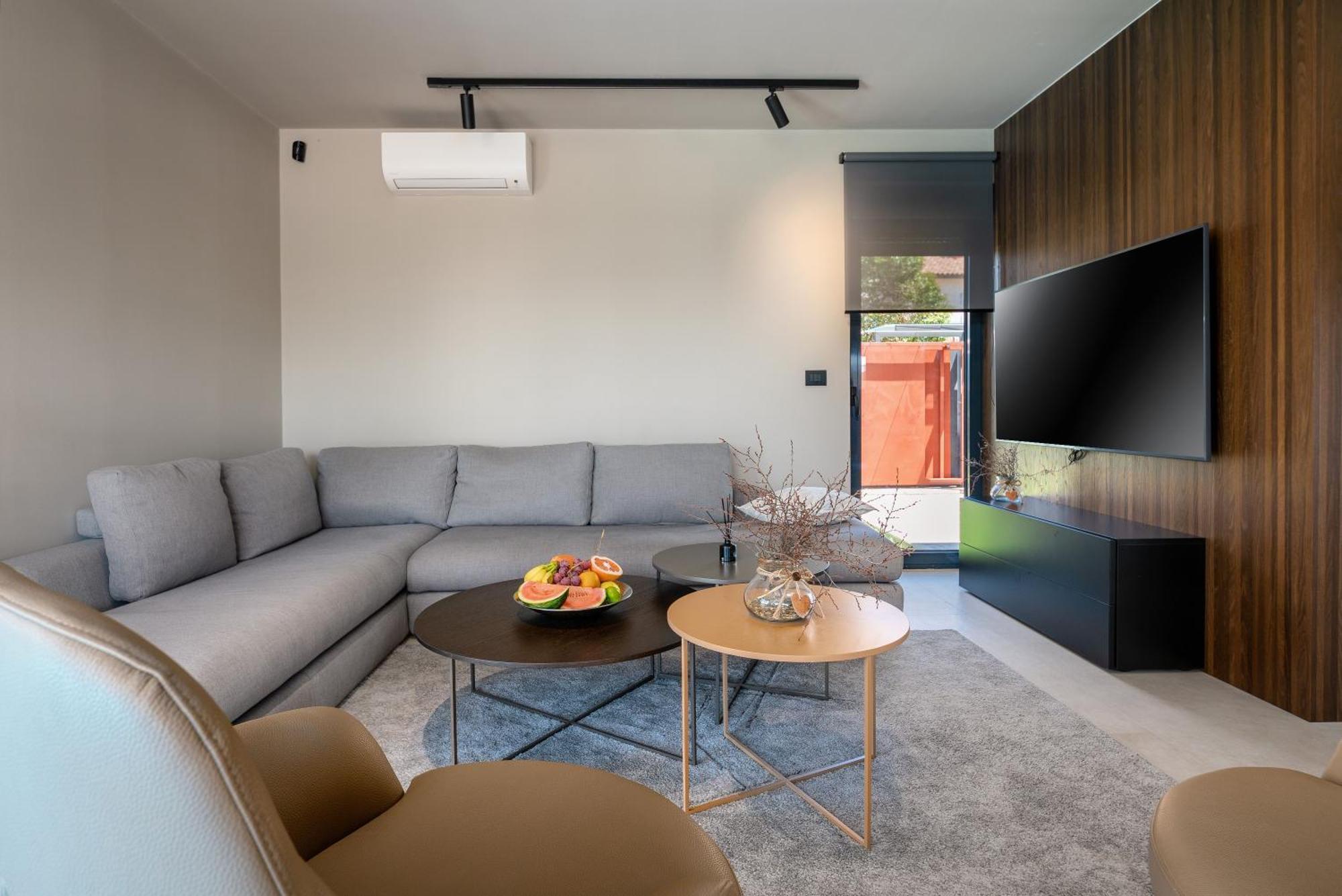 Villa Mare Exclusive Mit Pool Und Fitnesstudio Poreč Zewnętrze zdjęcie